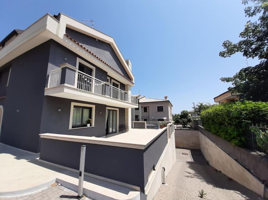 Belfrontizio Apartment Acireale Bagian luar foto